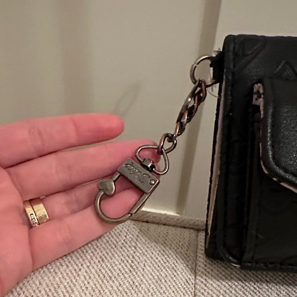 Juicy Couture Black Wallet - Picture 12 of 17